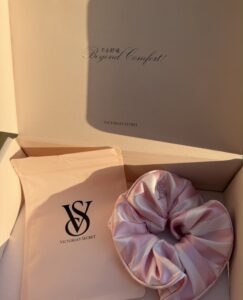 Long-tail / Buyer-intent
best silk scrunchie for thin hair
silk scrunchie no crease
durable silk hair accessories wholesale
silk scrunchie sample order
custom color silk scrunchie manufacturer
small batch silk scrunchie factory
Local/Trust Modifiers (optional, if relevant)
silk scrunchie factory [your country/region]
ethical silk manufacturer
